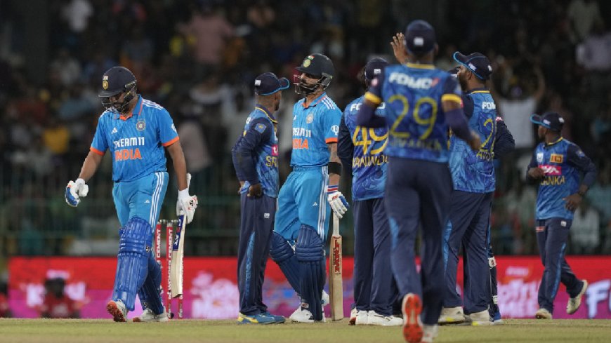 IND vs SL Match : அடுத்தடுத்து 2 விக்கெட்டுகள்... முதல் ஒருநாள் போட்டியில் இந்தியாவின் வெற்றியை சிதறடித்த இலங்கை அணி!