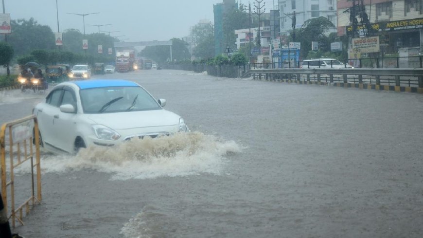 Andhra Rain: ஆந்திரா, தெலங்கானா மாநிலங்களில் கனமழை... உயிரிழந்தோர் எண்ணிக்கை 24-ஆக அதிகரிப்பு!